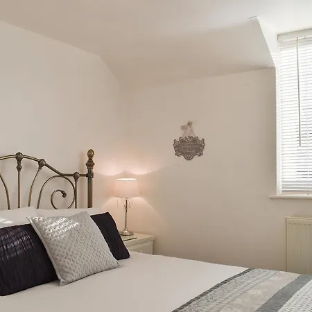 What A View! * Γουίτμπι